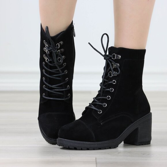 Womens Ankle Boots Lace Up Lug Sole Rubber Low Heel Black Faux Suede - Picture 11 of 12